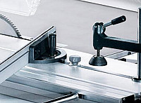 Эксцентриковый прижим и дополнительная линейка Эксцентриковый прижим и дополнительная линейка