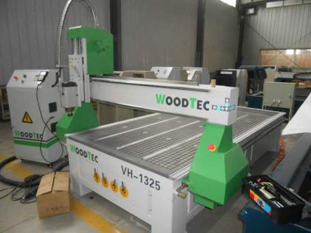 Фрезерный станок с ЧПУ WoodTec H 1325
