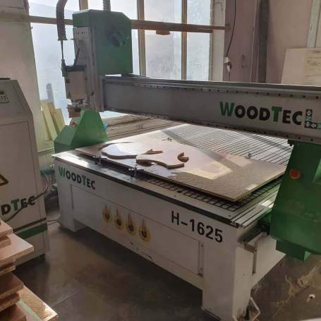 Фрезерный станок с ЧПУ WoodTec H 1625